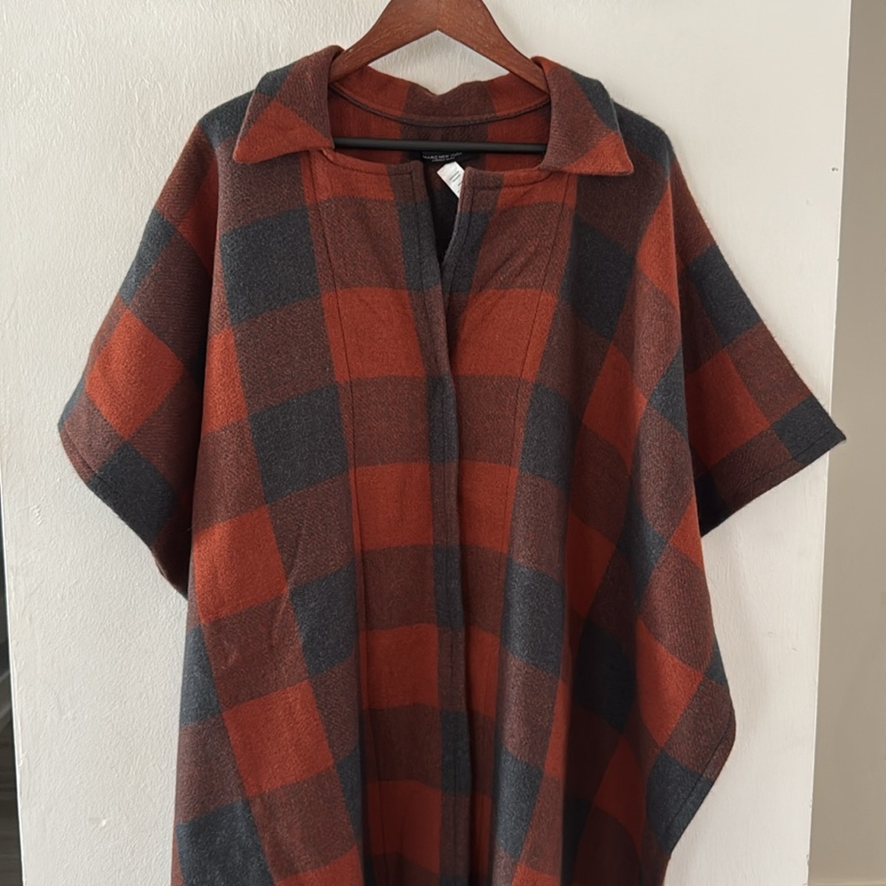 Marc New York Shawl Poncho Plaid Blanket Scarf one Size Snap Closure NEW - Picture 3 of 11